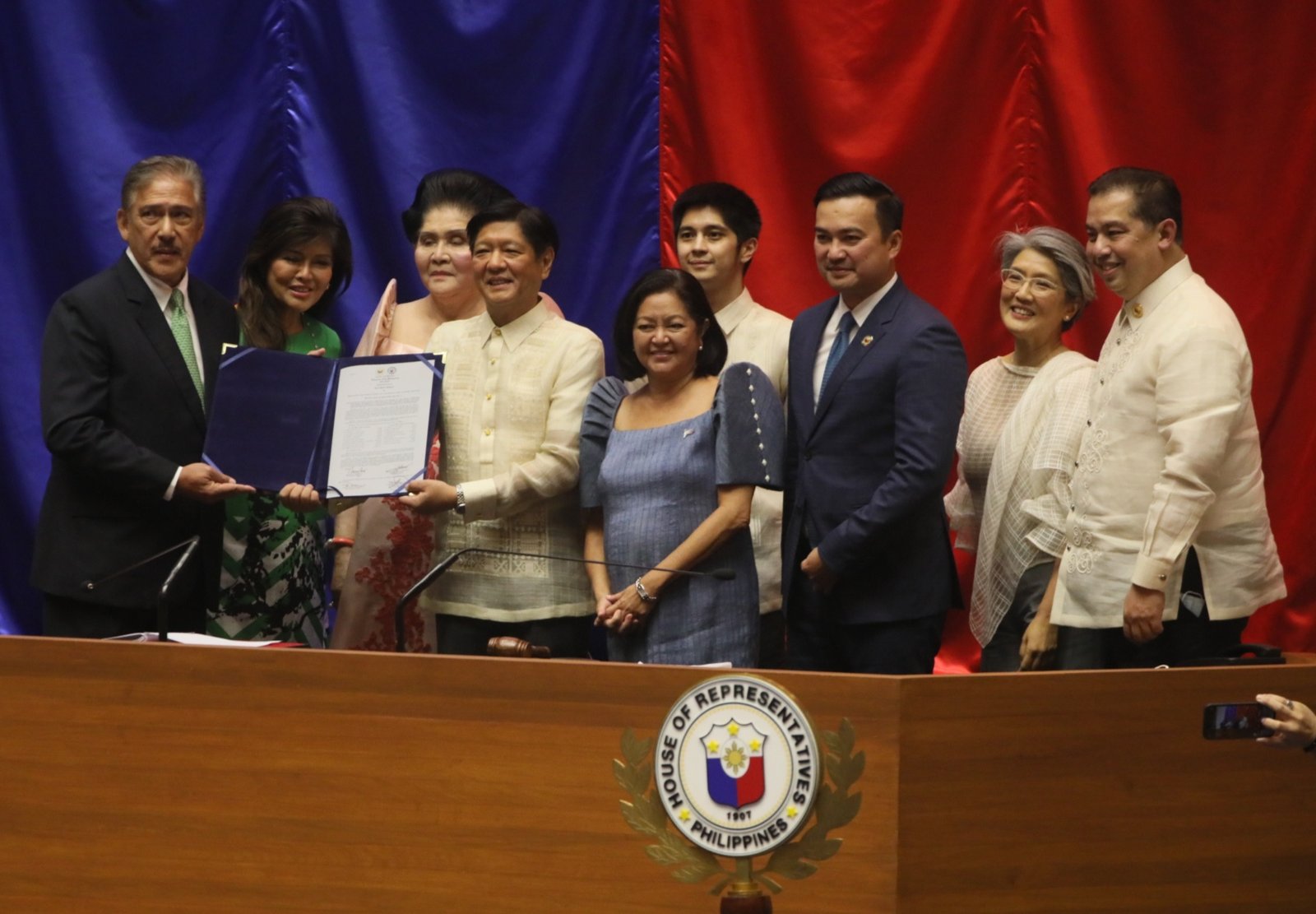 Marcos, Duterte proclaimed winners in PH&rsquo;s fastest vote count